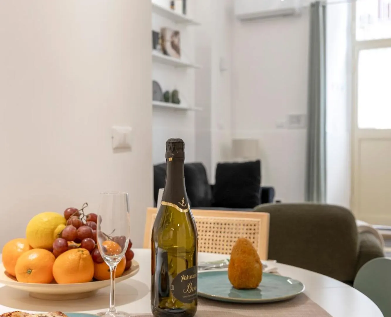 Apartment Stilvoll Im Herzen Der Stadt - Casuzza Grimaldi Catania