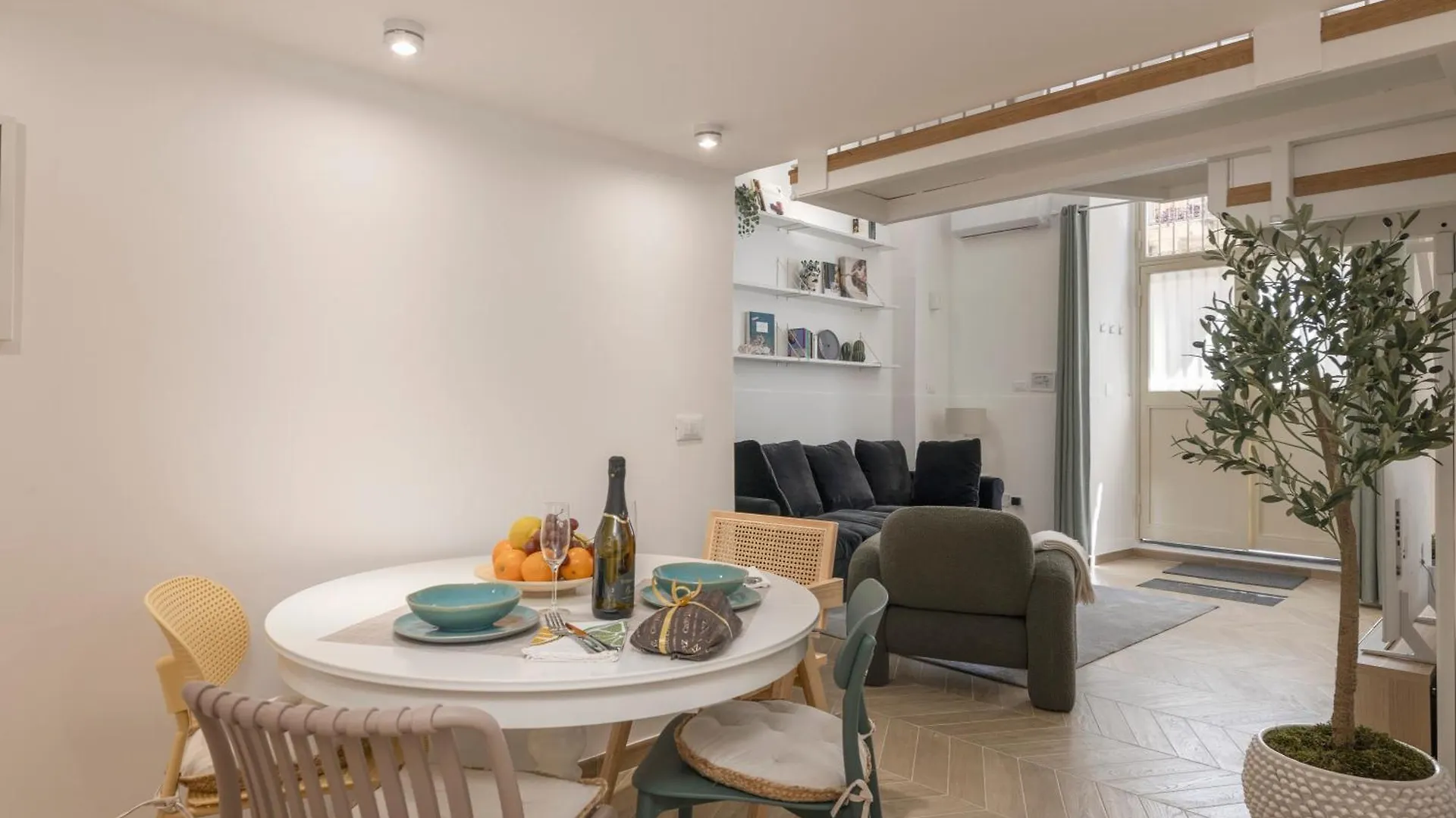 Stilvoll Im Herzen Der Stadt - Casuzza Grimaldi Catania Apartment